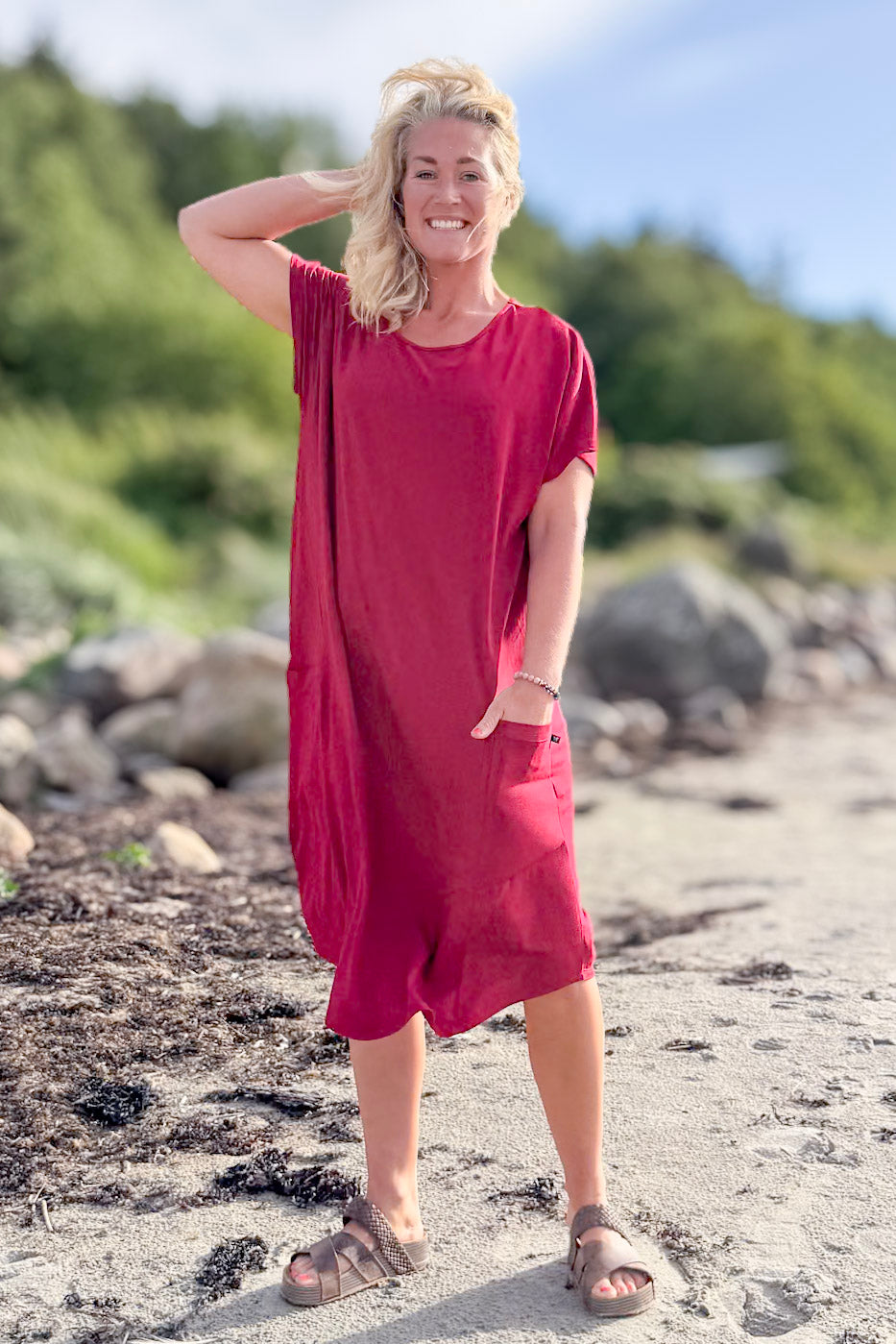 Vinröd Klänning Sarah Wine Red