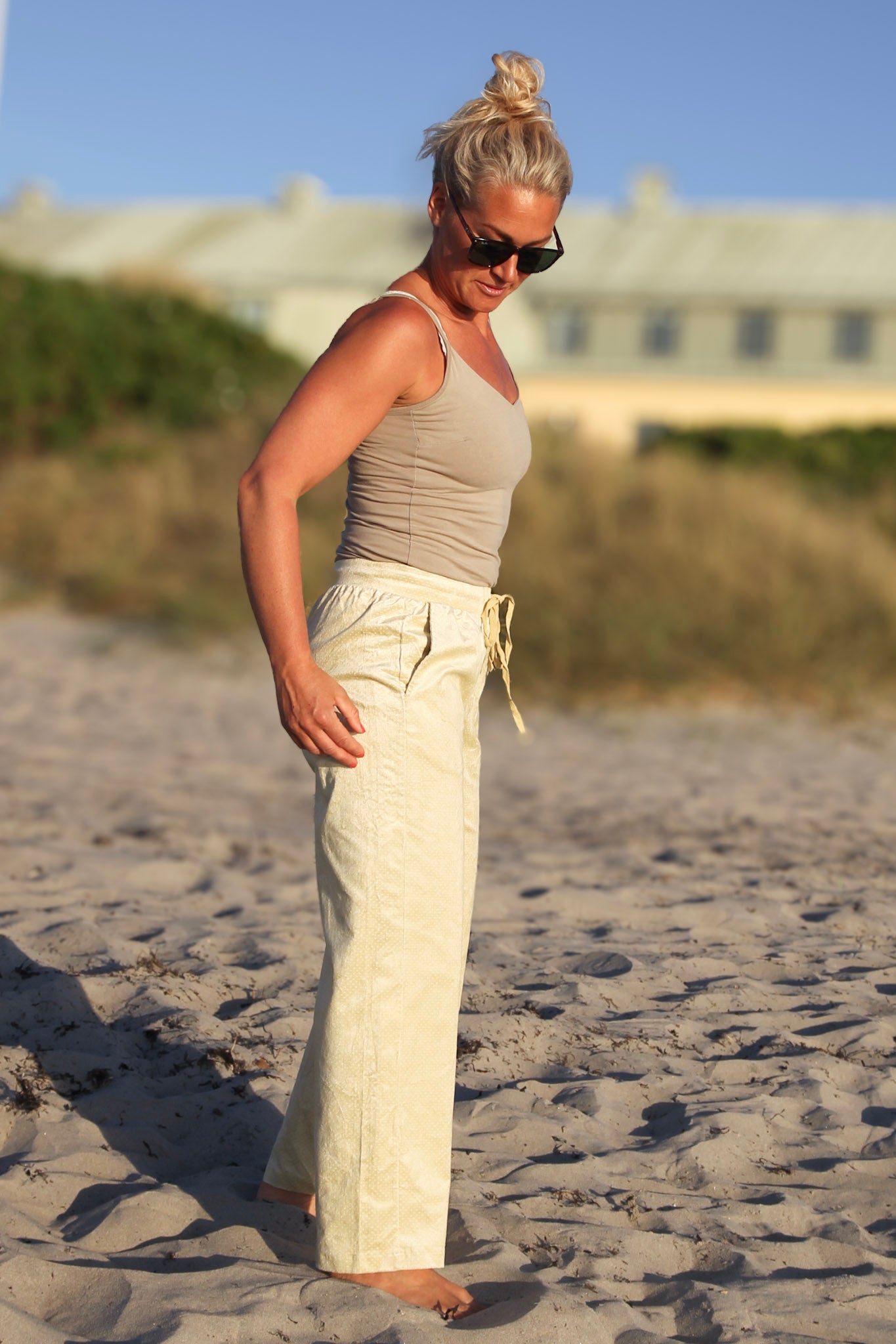 White Trousers Hiku Stretch Cream