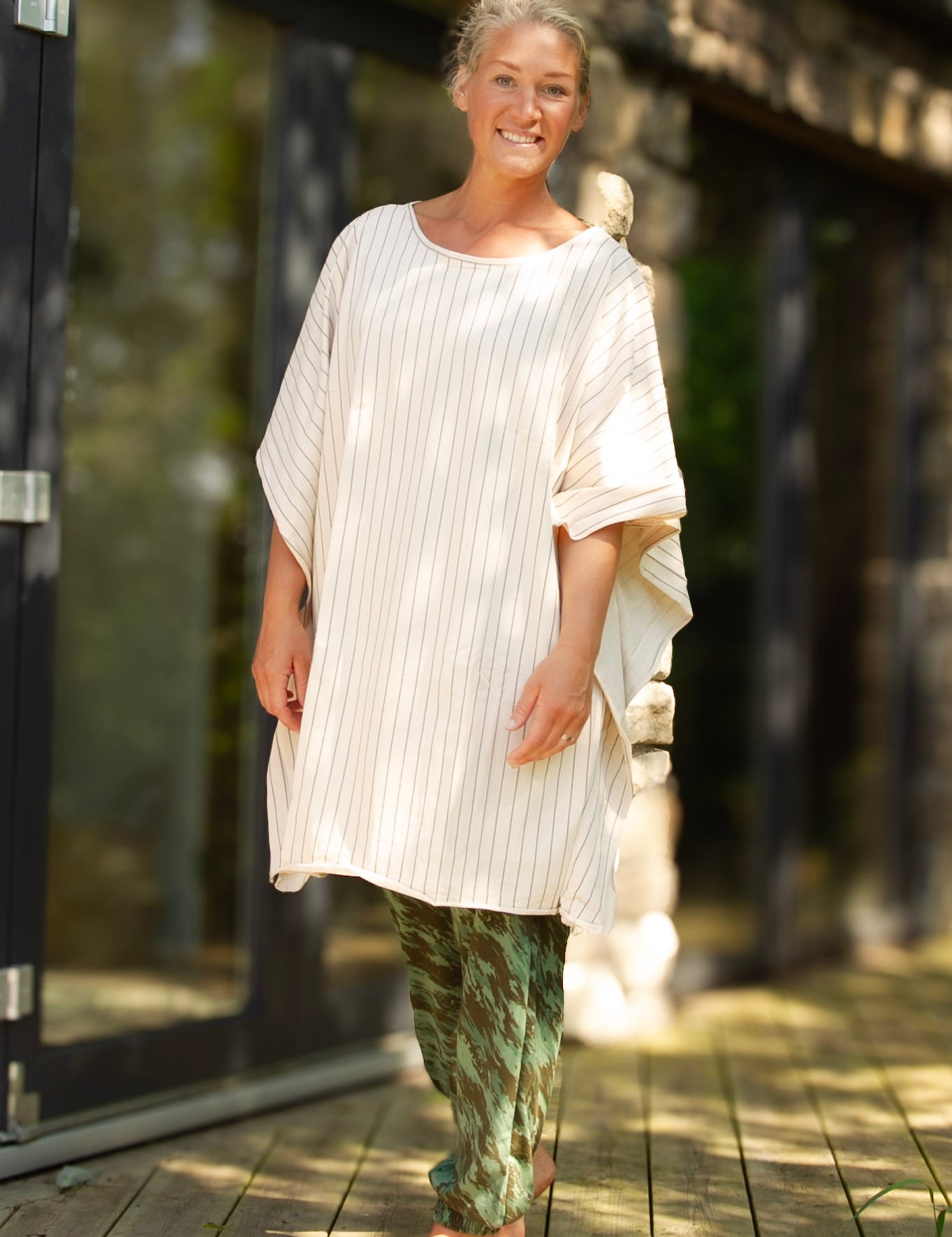 Vit_Tunika_Whisper_Cream_Base_Stripe_256.jpg