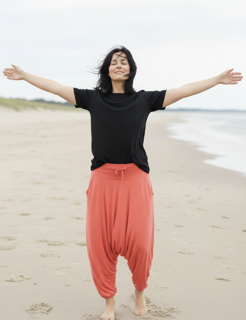 Armar utsträckta, stängda ögon