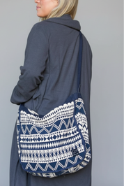 Blå/Beige Mönstrad Väska Hamra Navy & Beige Print