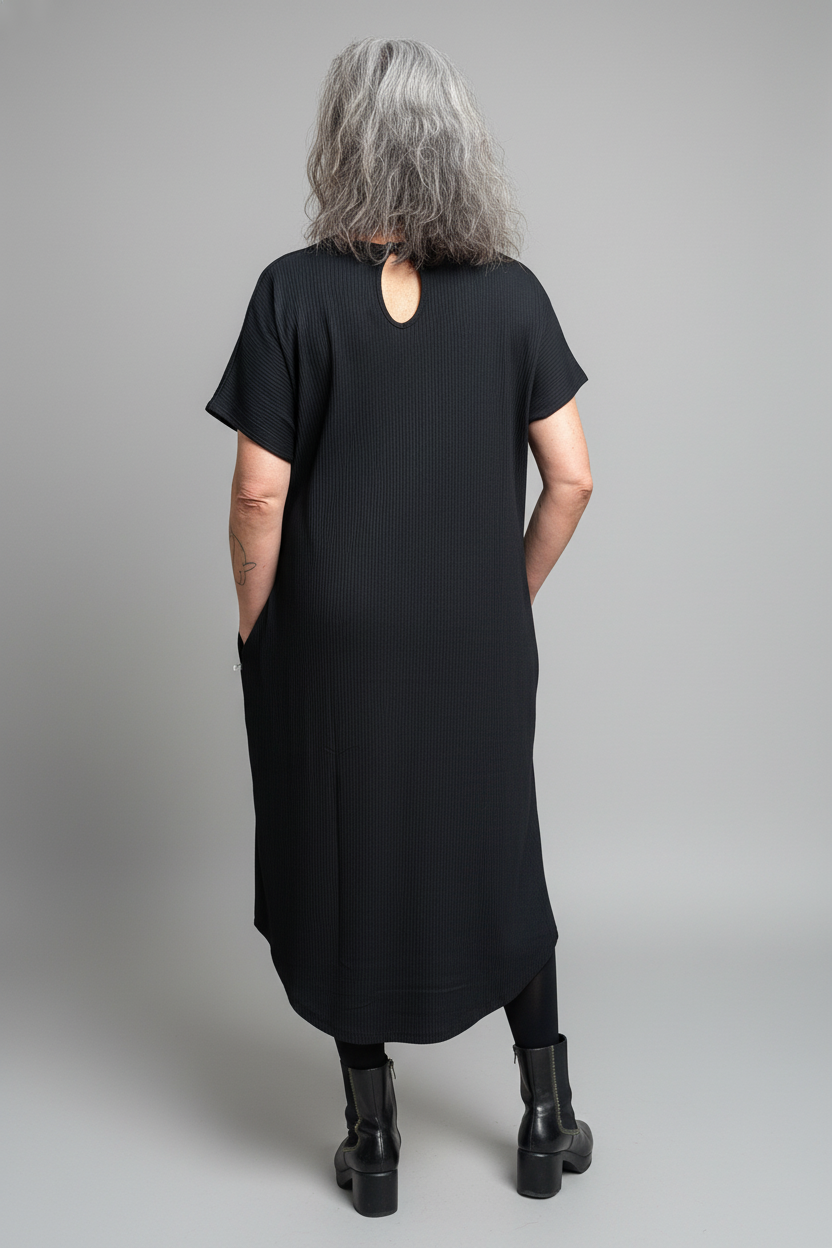 Svart Ribbad Klänning Eveline Black