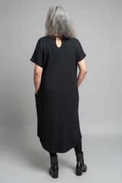 Svart Ribbad Klänning Eveline Black