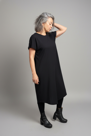 Svart Ribbad Klänning Eveline Black