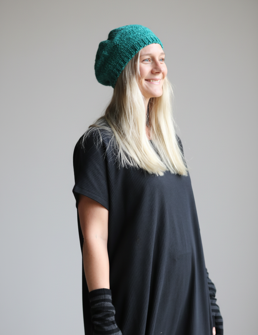 enhanced-GronMossaEliseKnitBeretGreen2_2048x2048_f4c6cda0-777f-4200-b1e3-9ef74c680330.png