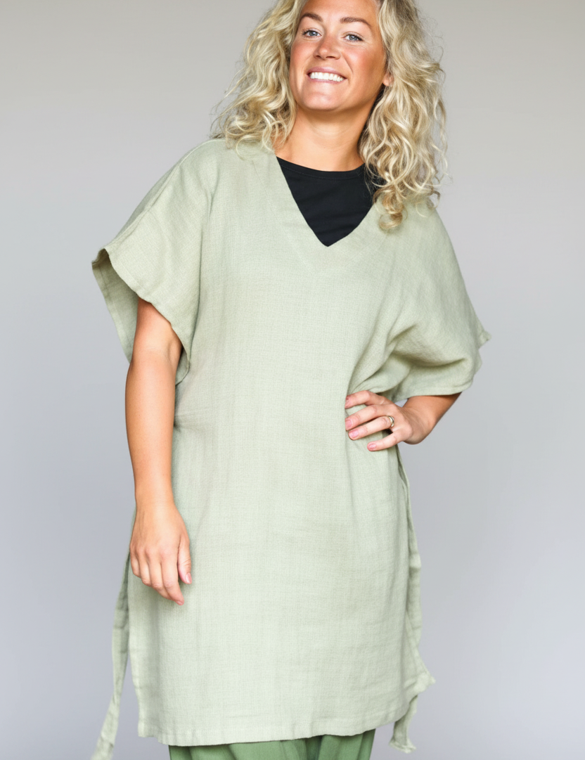 enhanced-Gron_Tunika_Almo_Elm_Green_251_2048x2048_8ae15102-6e1e-4a02-a7fe-b9855af515f9.png