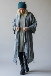 Raidallinen kimono Aderna Dark Stripe