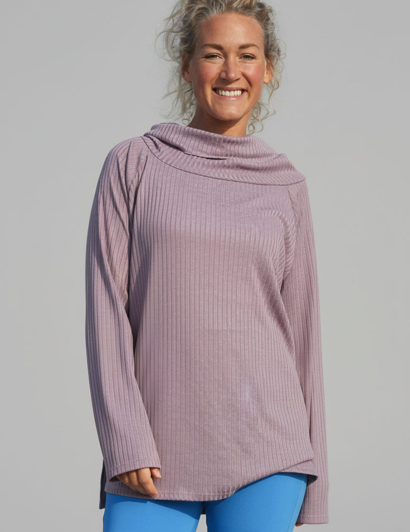 enhanced-Lila_Polotroja_Embrace_Purple_259_2048x2048_edc6fc1f-5685-4b24-9ec8-9782ef730e9b.png