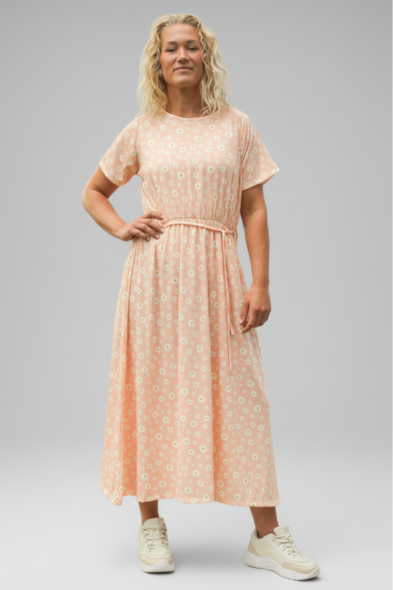 Rosa Kleid mit Blumenmuster Appelvik Rosa