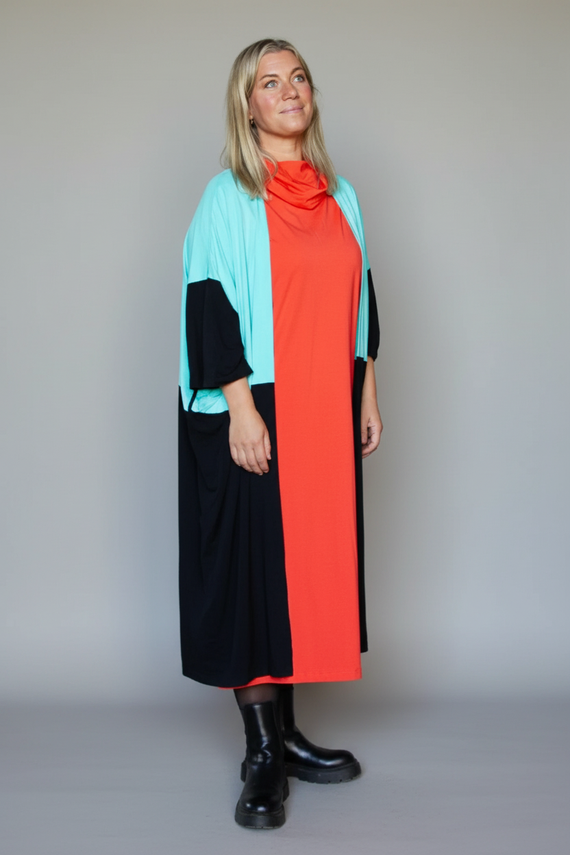 Vaaleansininen ja musta kimono Tylösand kaksiväristä minttu-musta