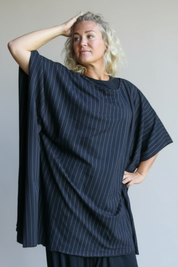 Svart Tunika Whisper Black Base Stripe