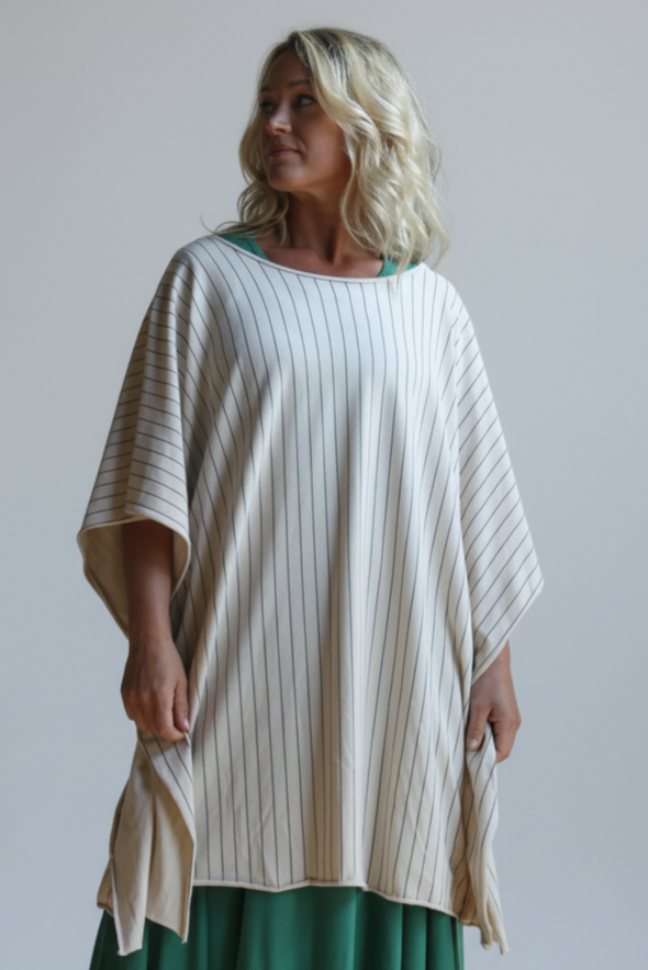Valkoinen Tunic Whisper Cream -pohjaraita