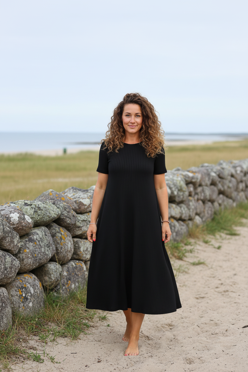Fine ribbed dress curly hair