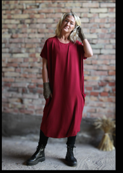 Vinröd Klänning Sarah Wine Red