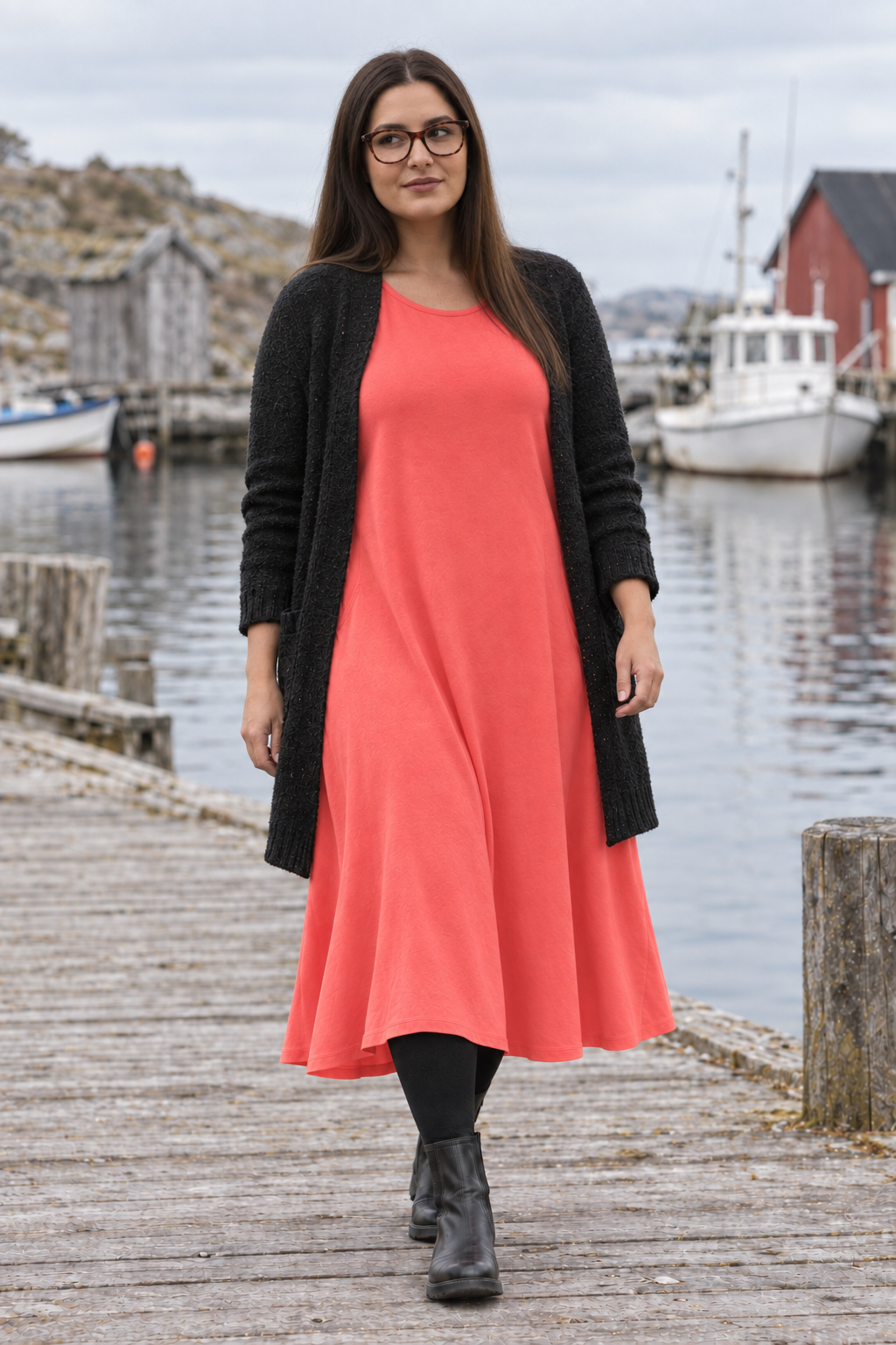 Korallrosa Ballerina med ny modell, pose 1