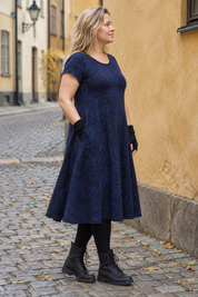 Mörkblåmelerad Ballerina från sidan