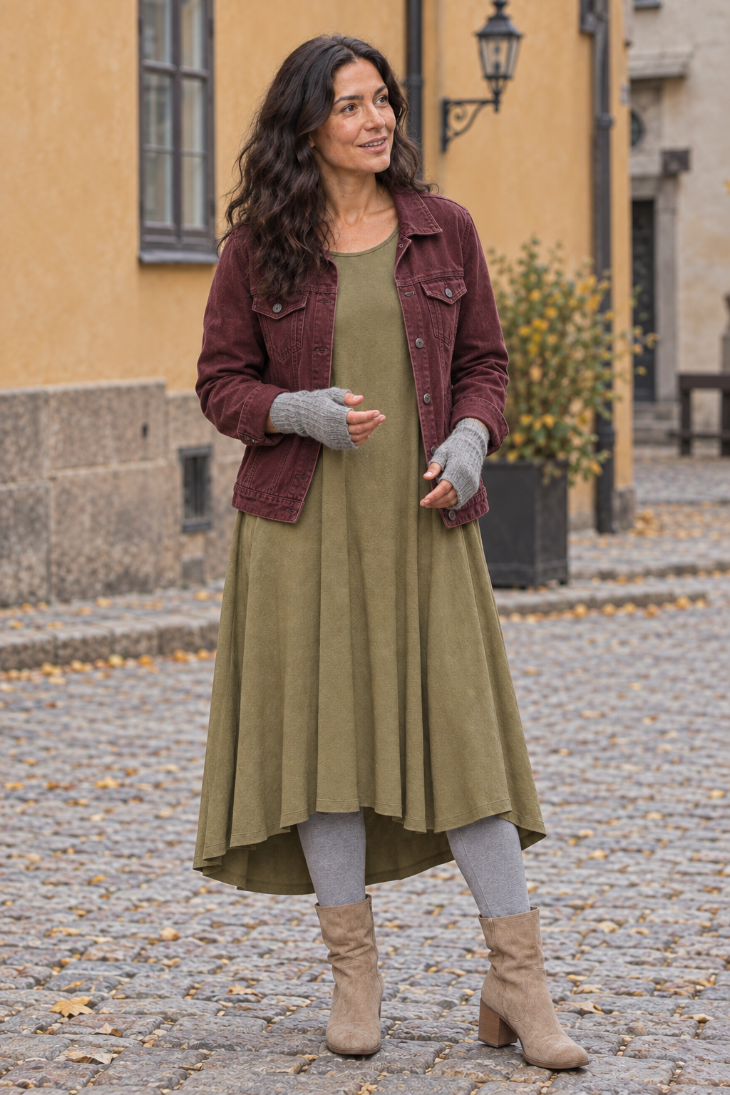 Olivgrön Ballerina med mörkröd jeansjacka