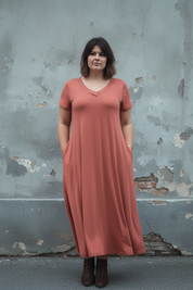 Terrakottafärgad V-neck framifrån